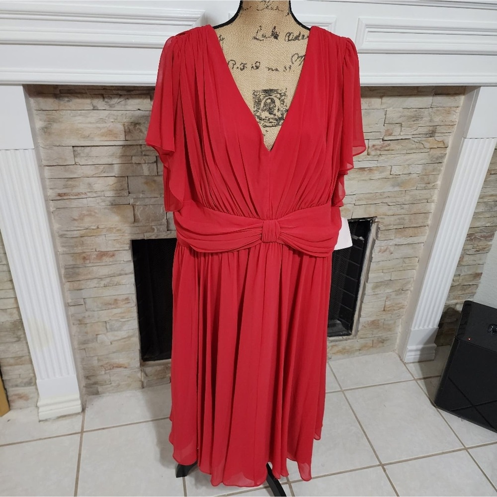 Ivy and Blu Red V-Neck detail waist flowy midi Party‎ dress plus size 18W new!